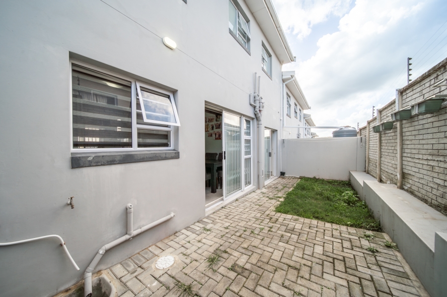 3 Bedroom Property for Sale in Nahoon Valley Park Eastern Cape